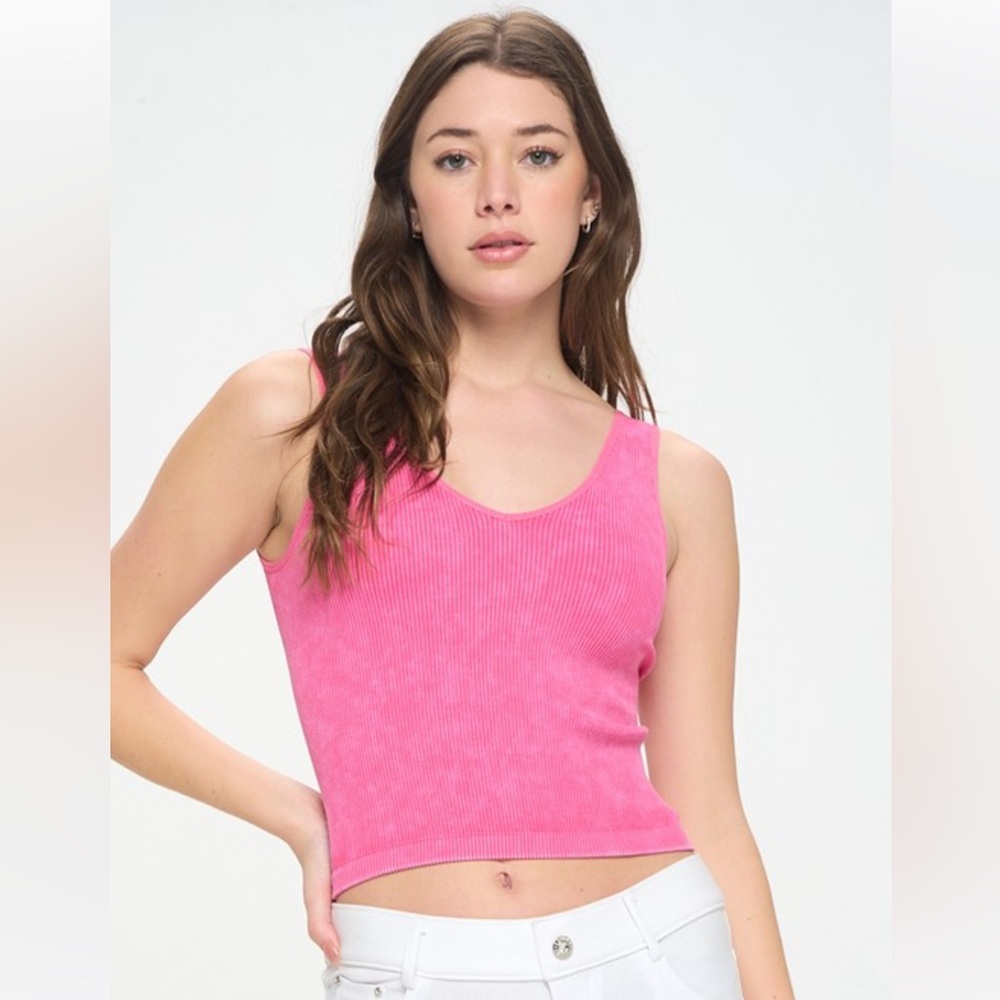 🆕 NWOT YELETE Fuchsia Ribbed Seamless Tank | Size S/M